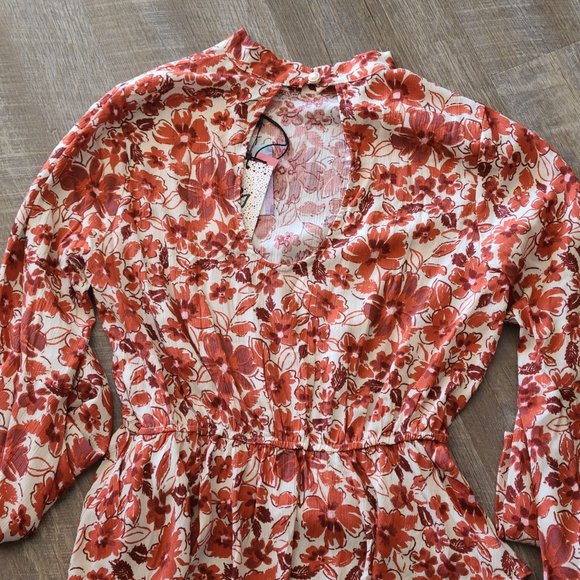 Andree by Unit Floral Peplum Top Size M NEW - Picture 7 of 9